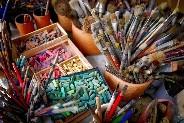 10 Conseils pour Éveiller Votre Inspiration Artistique